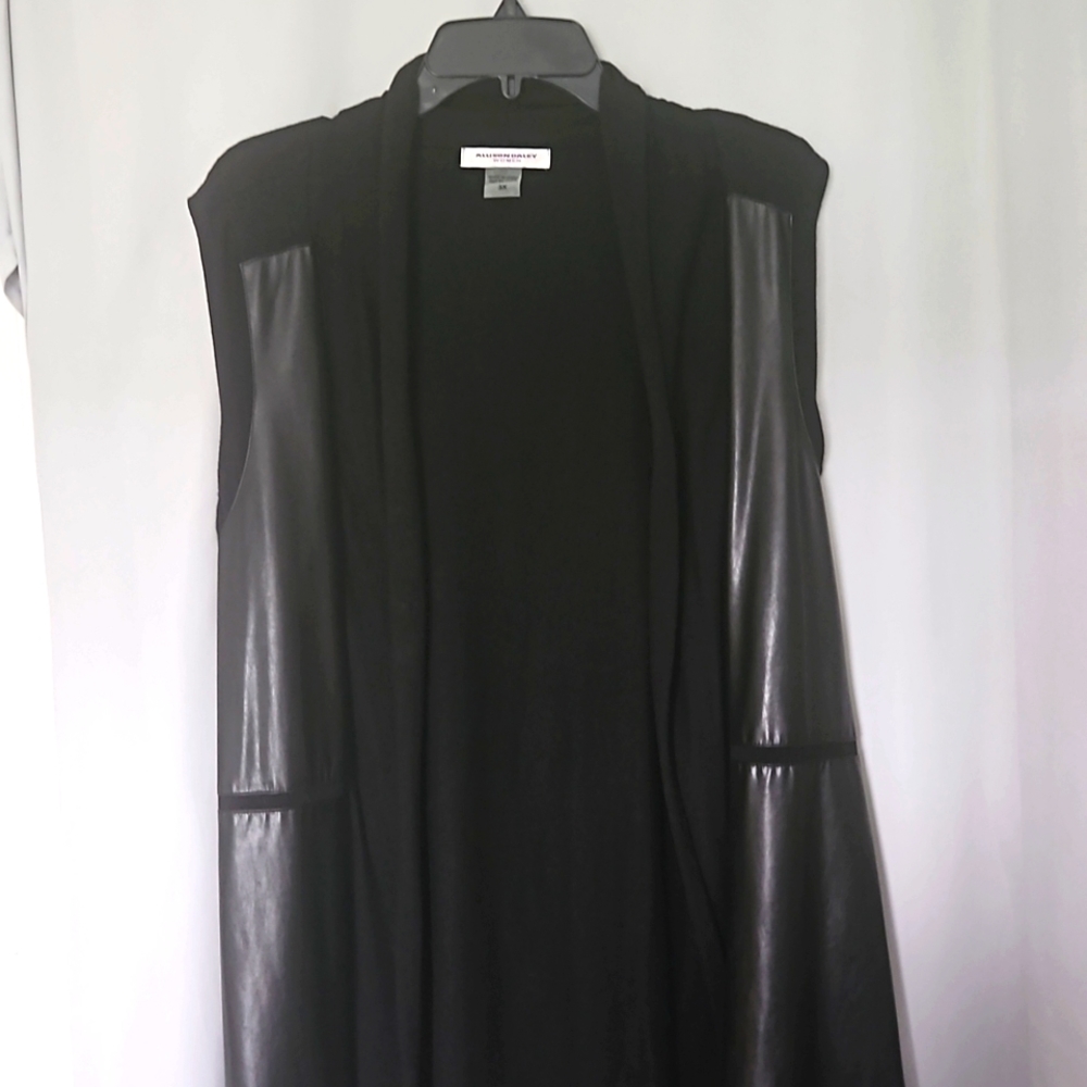 ALLISON DALEY Black vest faux leather in front 3x